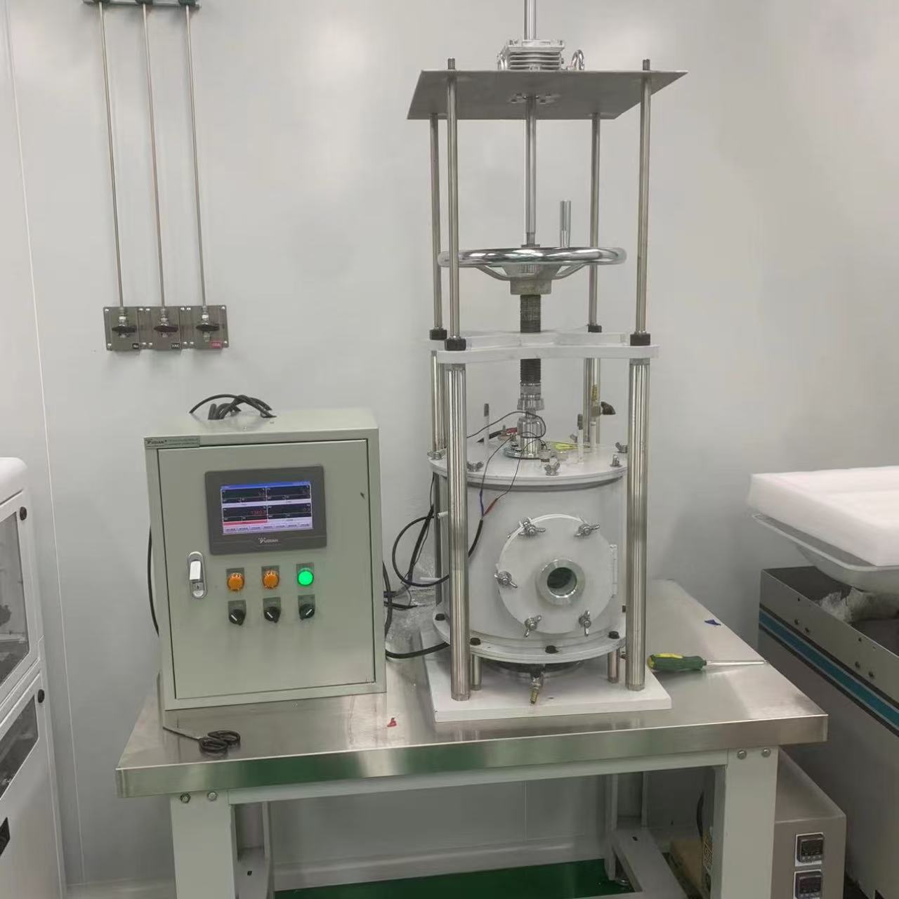 HuanYu vacuum pressure sintering furnace equipment